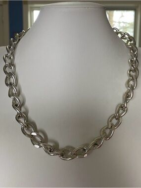 5/$15 Silver Chain Link Necklace - Women Jewelry